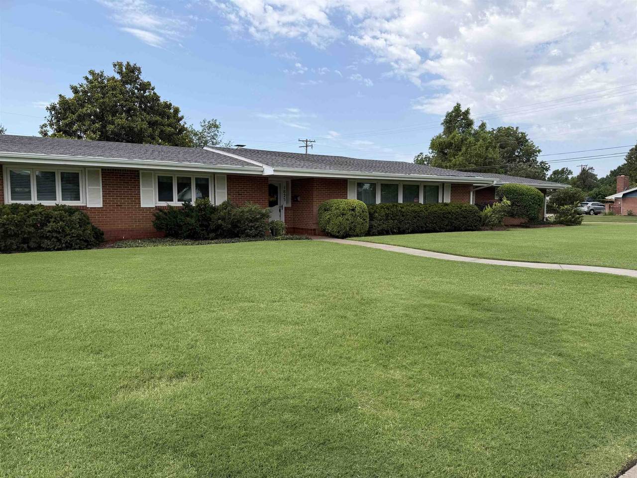 1825 Ramona - Photo 1