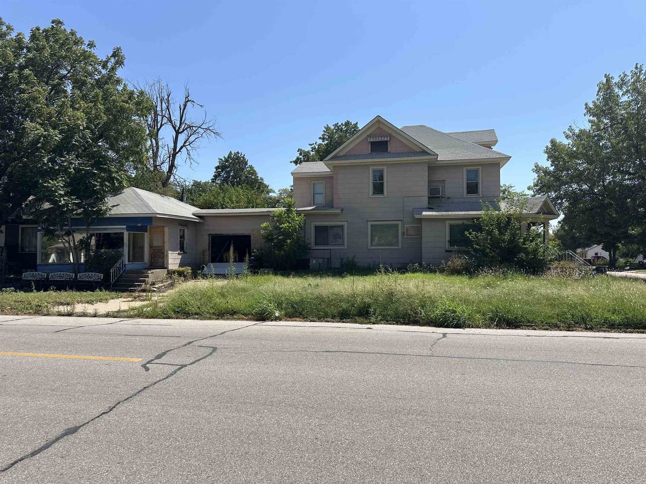 1001 Independence Ave - Photo 1