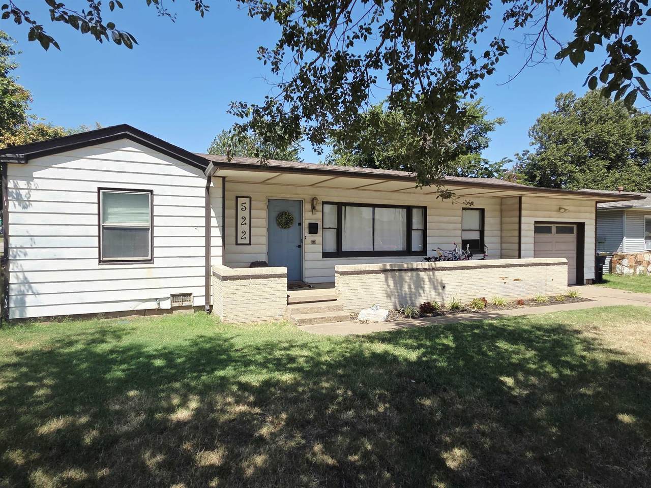 522 Harding St - Photo 1