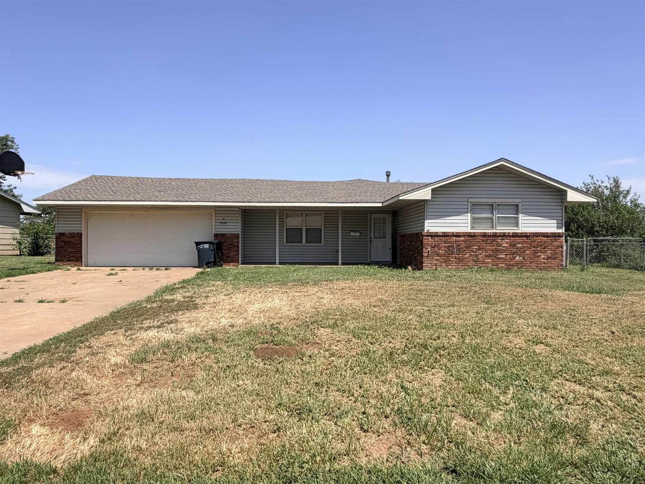 3314 Brooks Dr - Photo 1