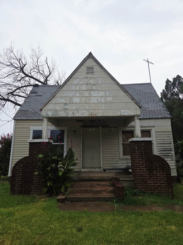 1502 Kennedy - Photo 1