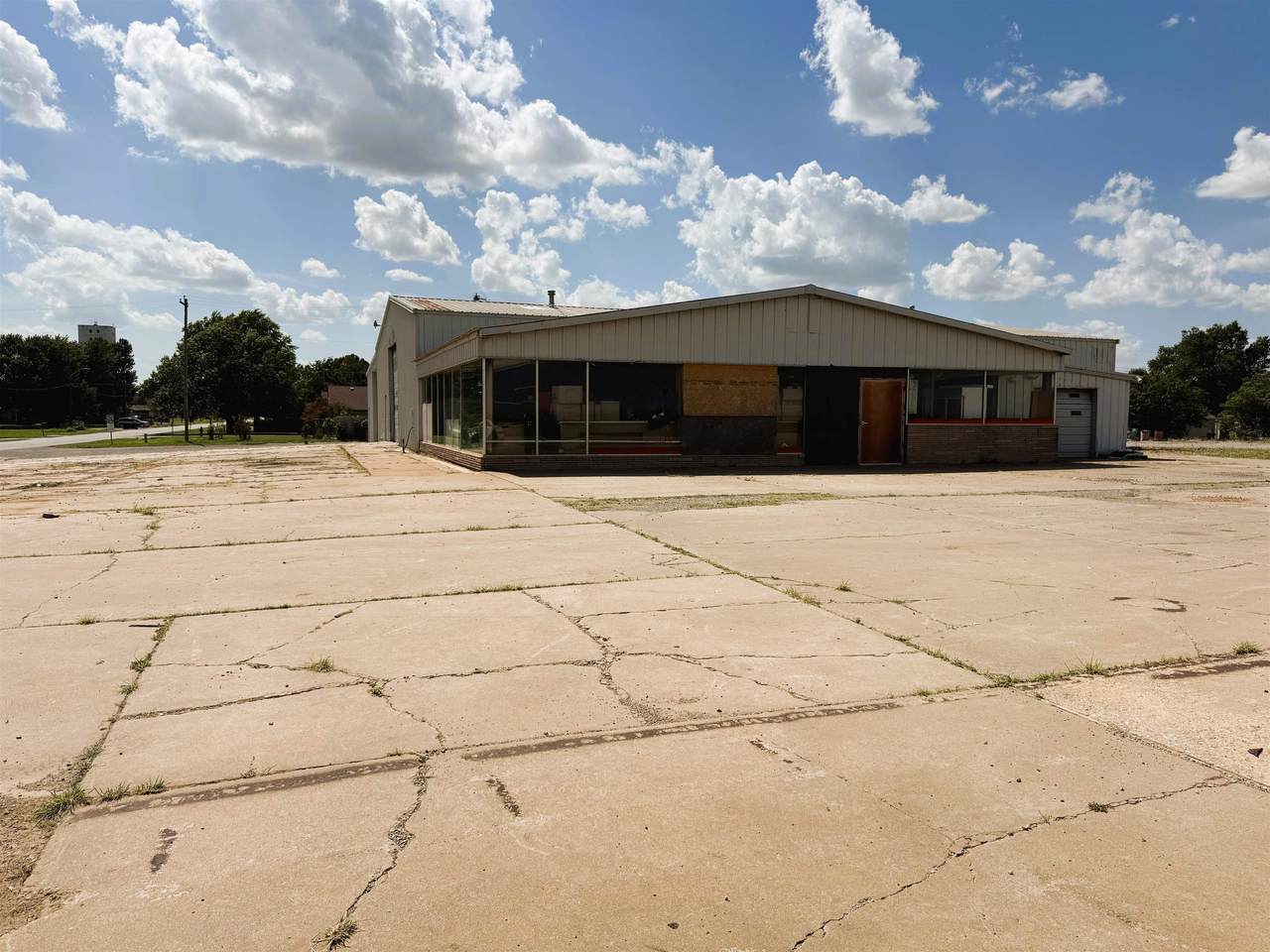 10112 Hwy 81 - Photo 1