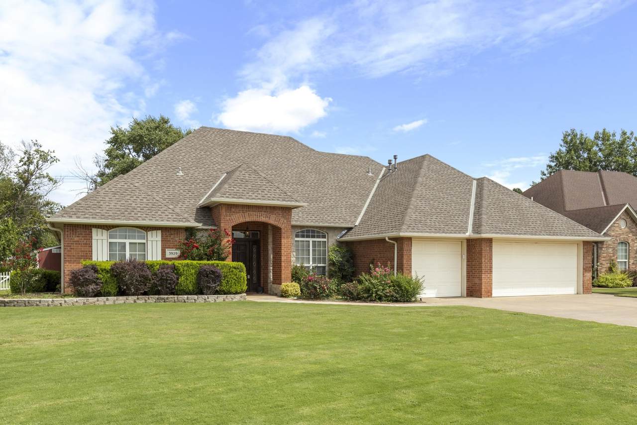 3929 Rockwood Rd - Photo 1