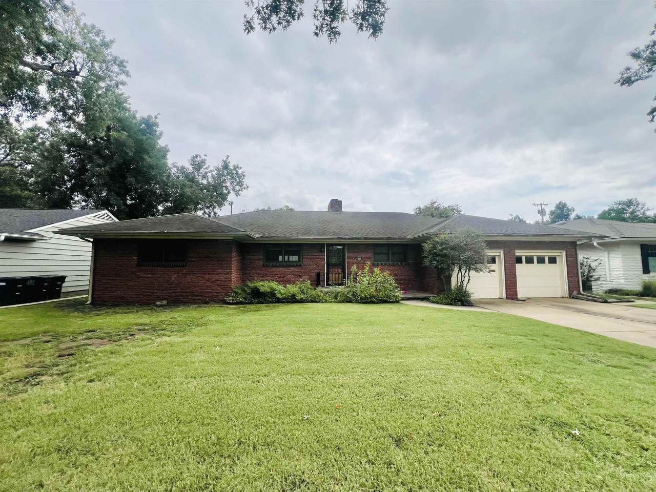 1513 Vinita - Photo 1