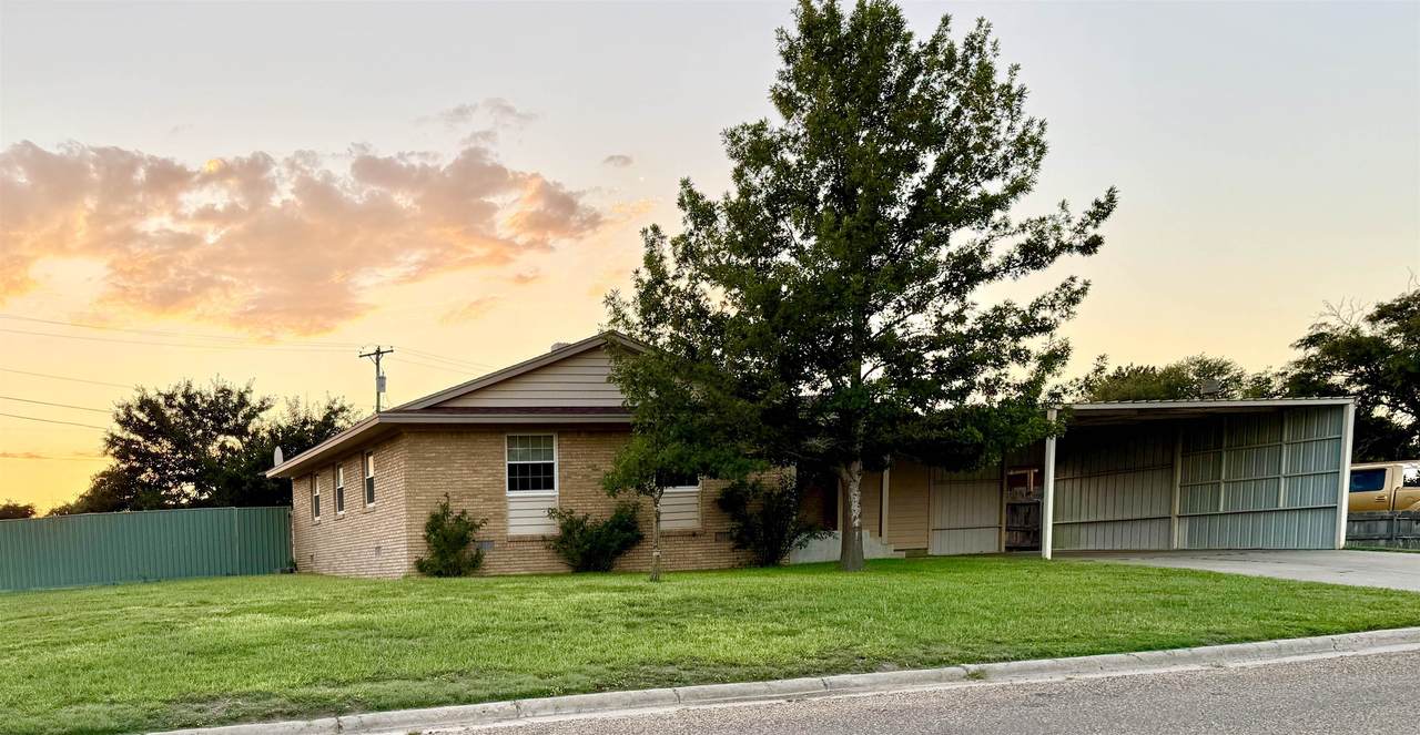 625 Donna Drive - Photo 1