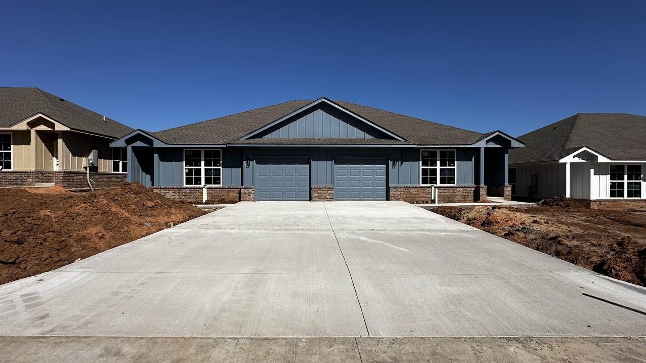 1700 & 1702 East Creek Dr - Photo 1