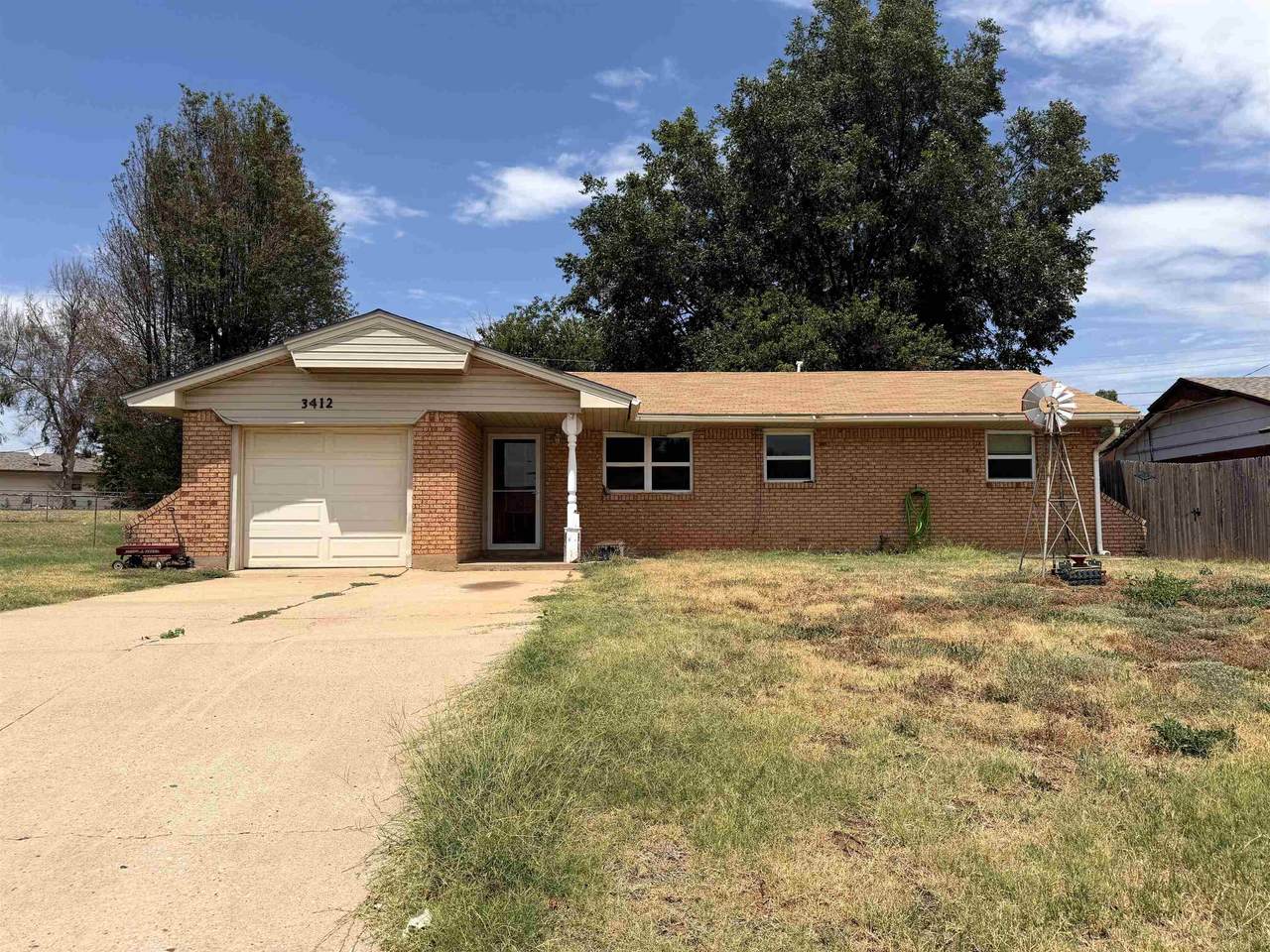 3412 Apache Dr - Photo 1