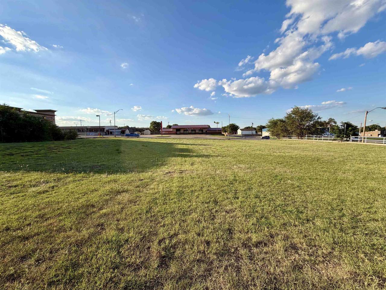 2613 Oklahoma Ave - Photo 1