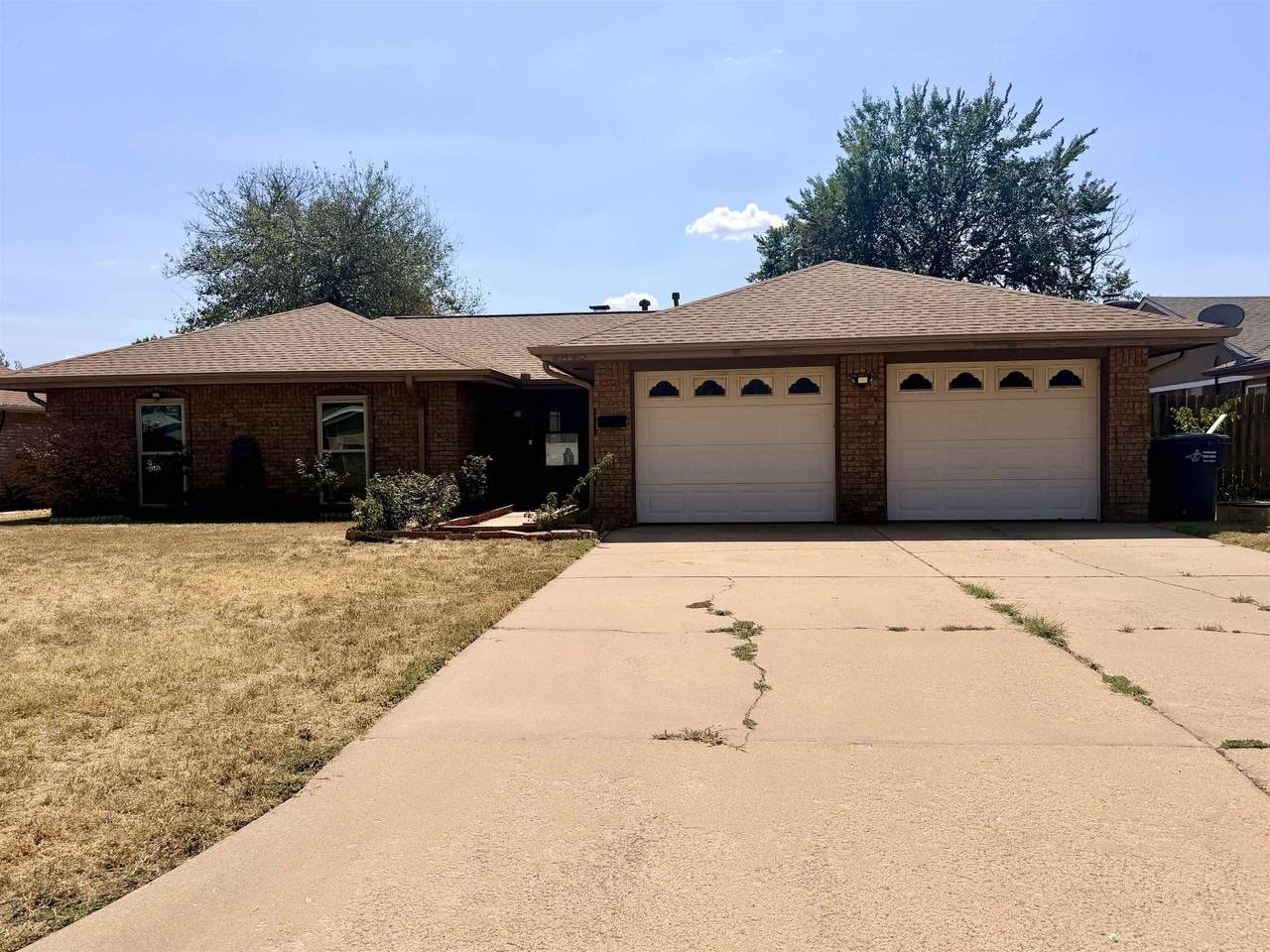 2605 Indian Drive - Photo 1