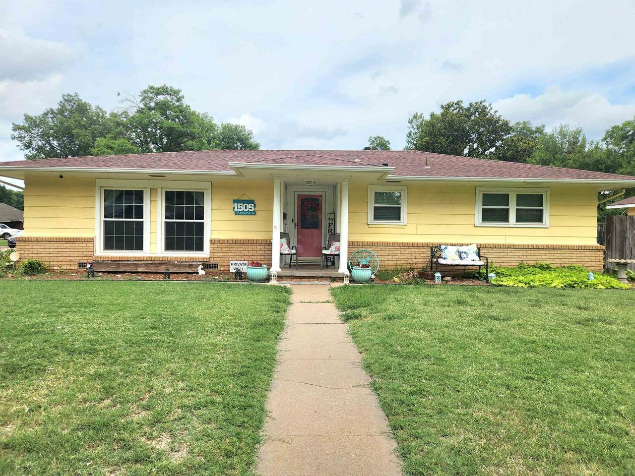 1505 Cheyenne - Photo 1