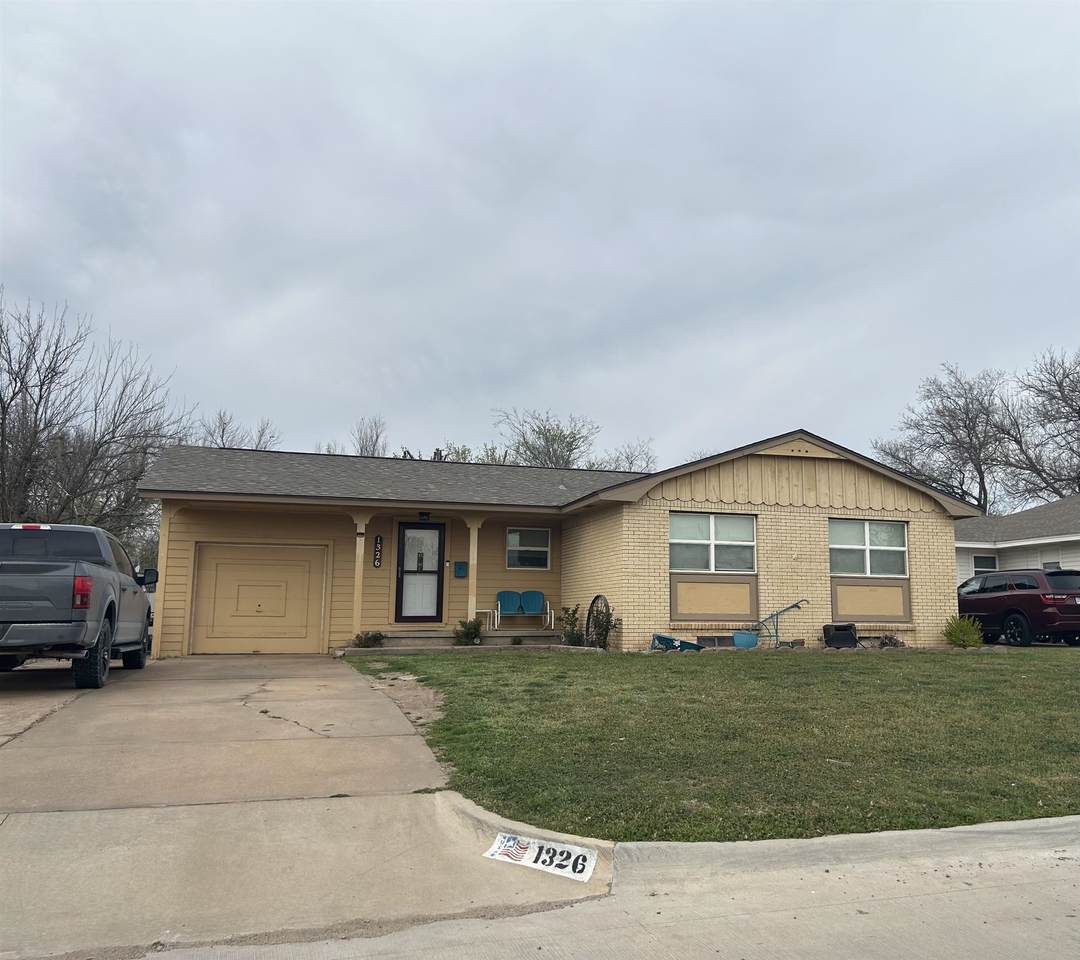 1326 Hite Blvd - Photo 1