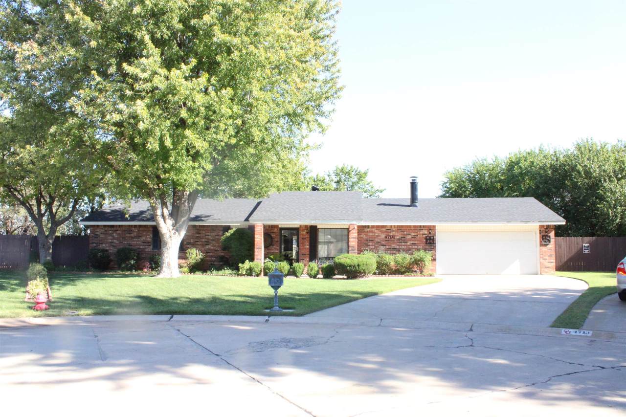 4701 Cottonwood - Photo 1