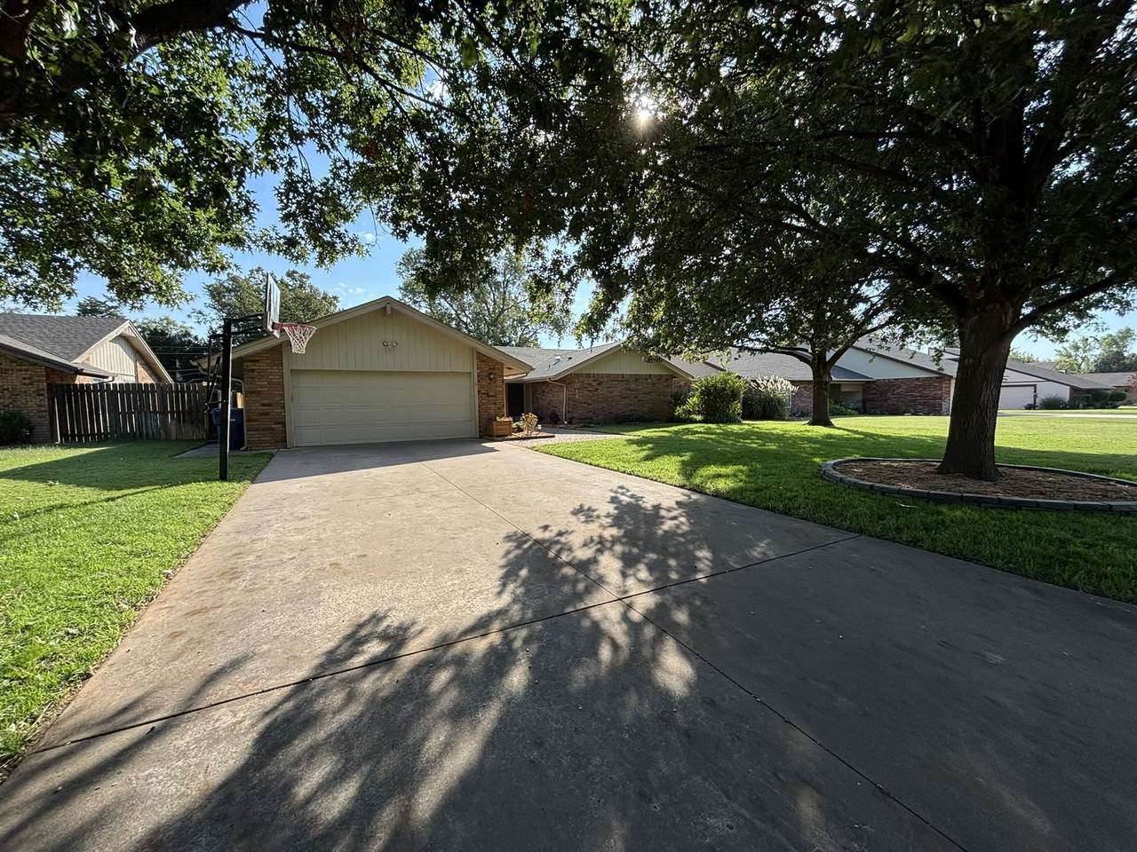 1019 Quail Creek Dr - Photo 1