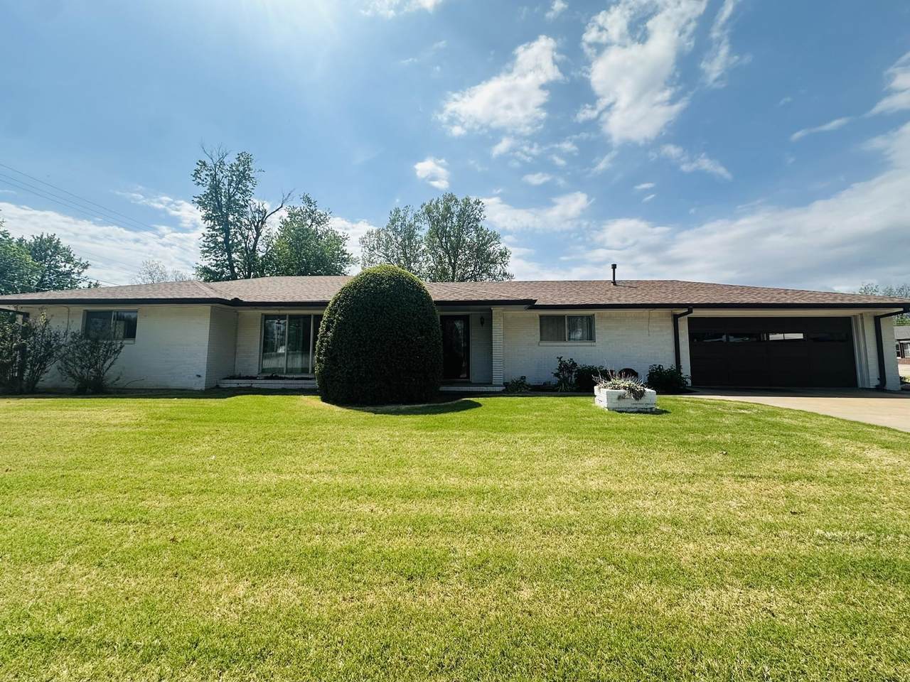 1302 Parkway St - Photo 1