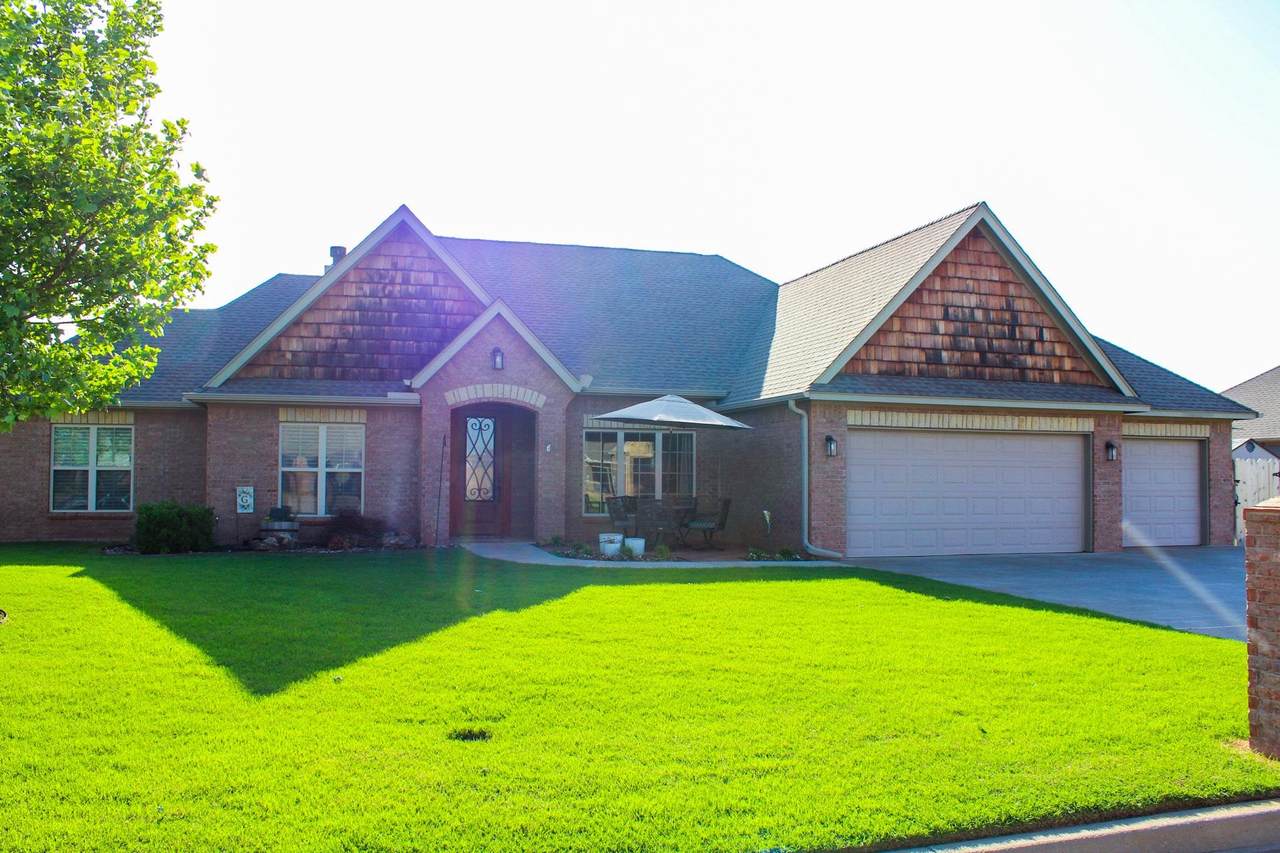 2017 Daybreak Ln - Photo 1