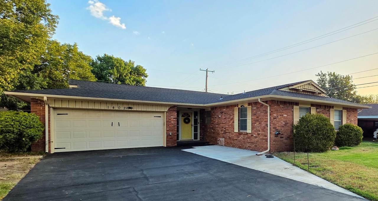 1402 Suggett Ave - Photo 1