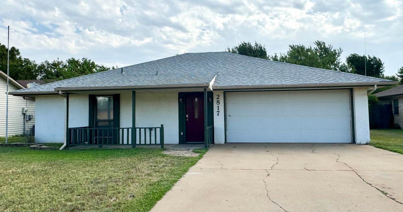 2817 Franklin Dr - Photo 1