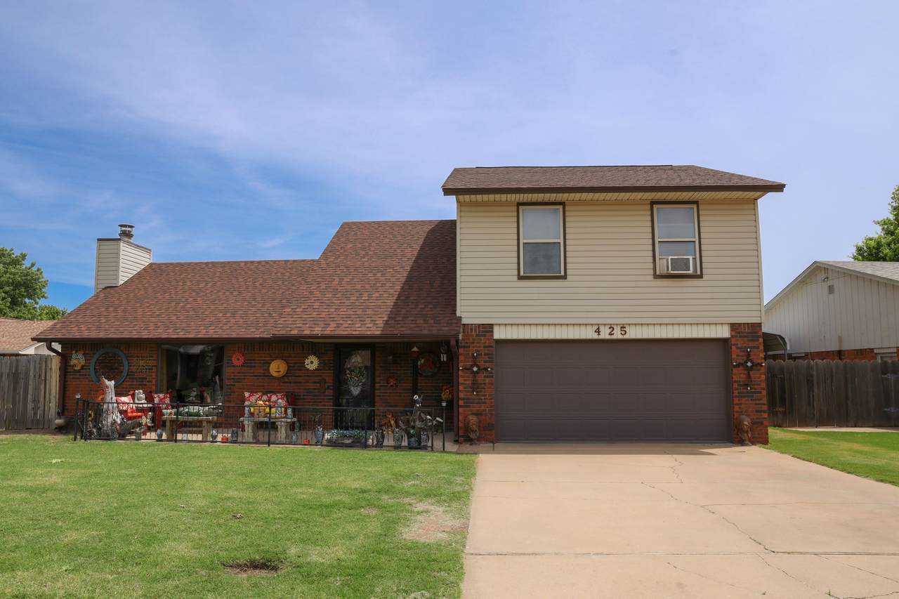 425 Rosanne - Photo 1