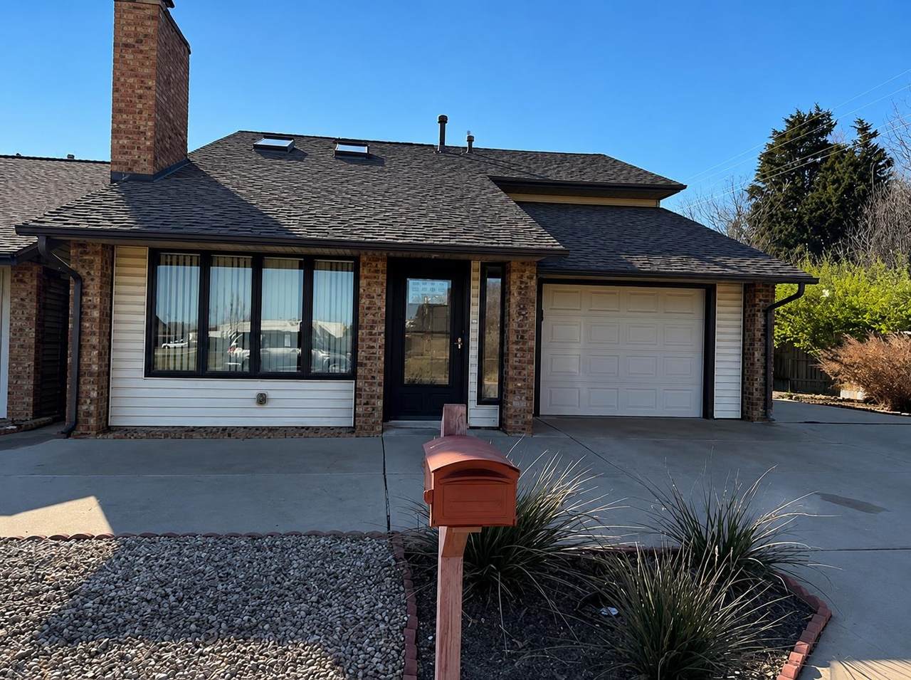 2626 Northgate - Photo 1