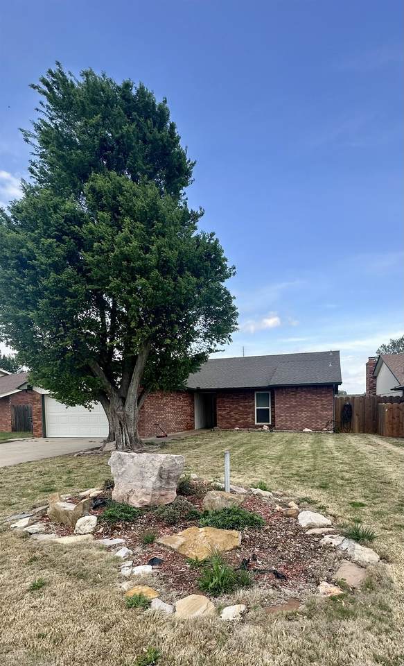 201 La Mesa - Photo 1