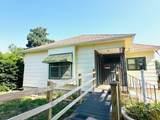 1214 James Ave - Photo 1