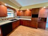 2418 Maple Ave - Photo 10