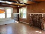 442 Davis - Photo 8
