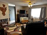 1104 Avenue B - Photo 3