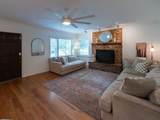 1424 Hillcrest Dr - Photo 2