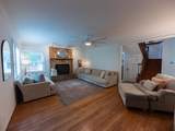 1424 Hillcrest Dr - Photo 3