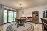 2130 Camelot Dr - Photo 14