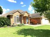1013 Quail Ridge Ln - Photo 2