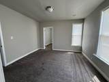 1123 Maple - Photo 11