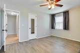 2304 Single Tree Ln - Photo 19