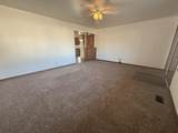 717 Mesquite Dr - Photo 2
