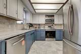 401 Roseanne St - Photo 11