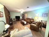 1701 Robin Dr - Photo 2