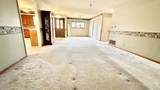 2401 Cherry Ave - Photo 4
