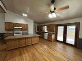 813 Santa Fe - Photo 3