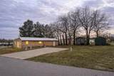 300 San Carlos Ln - Photo 3