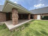 2819 Oak Hollow Rd - Photo 32