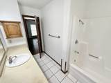 2820 Essex St - Photo 18