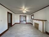572 Davis - Photo 4