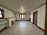 572 Davis - Photo 5