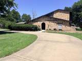 2801 Wildwood Dr - Photo 3