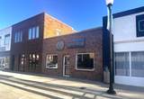 1013 Main St - Photo 2