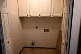 817 Lakeridge Dr - Photo 18