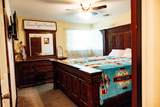 805 Oakwood Rd - Photo 17