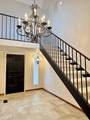 2446 Sherwood Dr - Photo 2