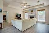 204 Oakdale Dr - Photo 5